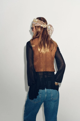 Жилет из искусственной замши с вышивкой и бисером- Заказать в России