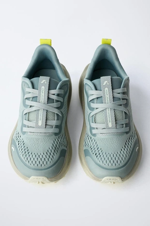 Спортивные кроссовки- Заказать в России