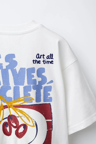 Футболка с рельефной надписью- Заказать в России