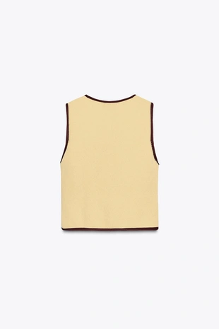 Трикотажный топ с контрастной окантовкой