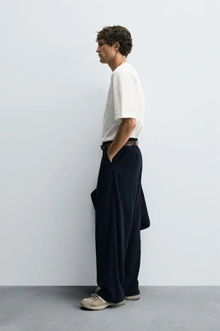 Тяжеловесная футболка с эффектом потертости