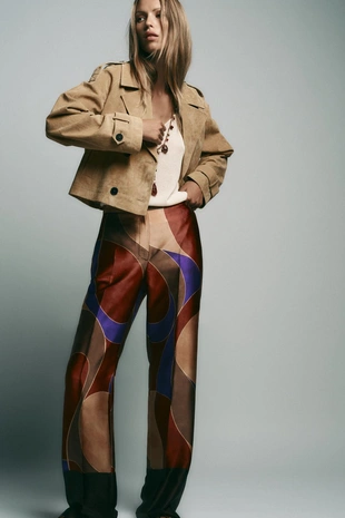 Брюки из атласа с принтом- Заказать в России