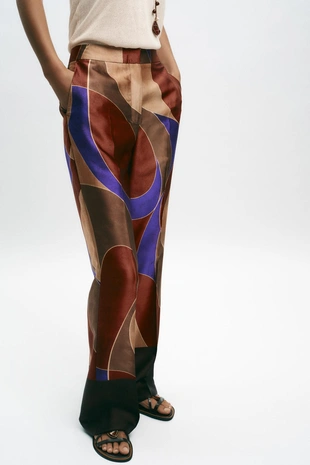 Брюки из атласа с принтом- Заказать в России