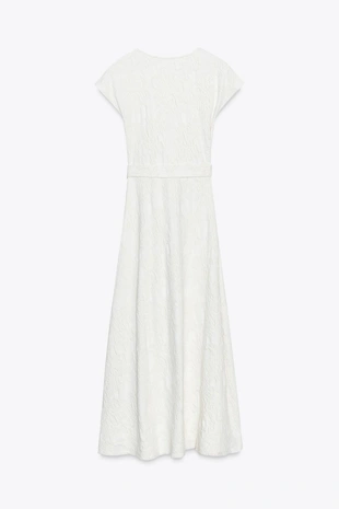 Жаккардовое платье с поясом