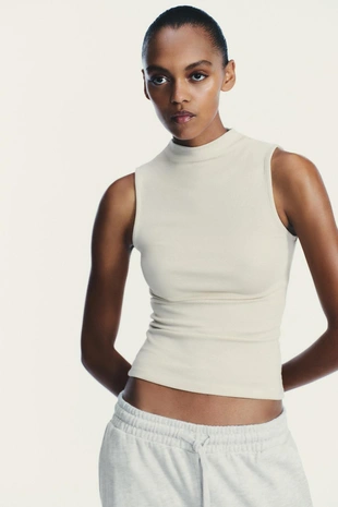 Топ из хлопка и модала