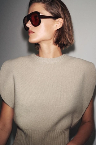 Шерстяной жилет- Заказать в России