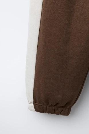 Брюки-джоггеры с лампасами