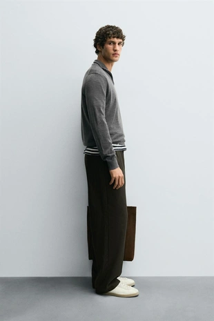 Свитер из 100% шерсти с воротником на молнии