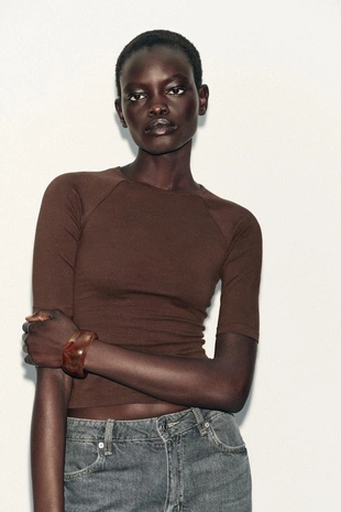 Футболка с коротким рукавом и круглым вырезом- Заказать в России