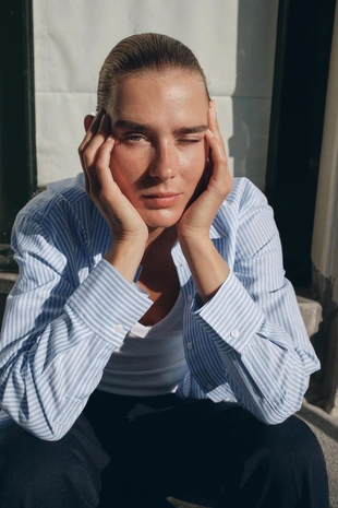 Укороченная рубашка оксфорд в полоску со складками на талии- Заказать в России