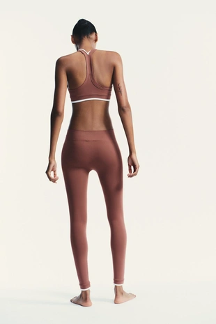 Бесшовные легинсы с молнией- Заказать в России