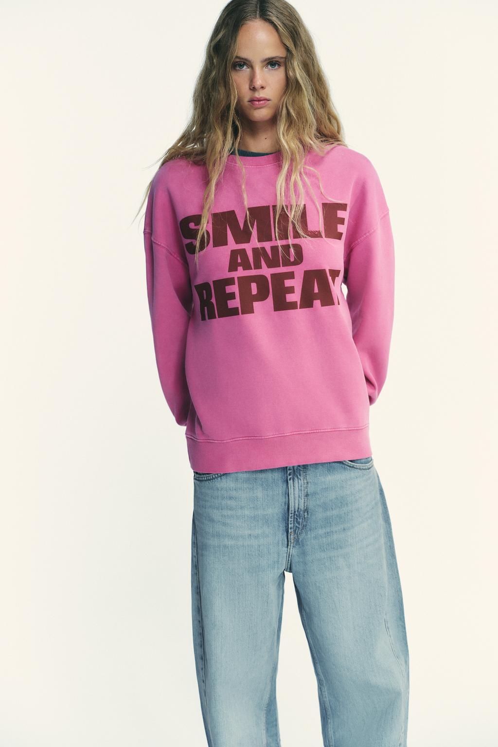 ТОЛСТОВКА С ЭФФЕКТОМ ПОТЕРТОСТИ SMILEY®