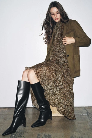 Сапоги на среднем каблуке- Заказать в России