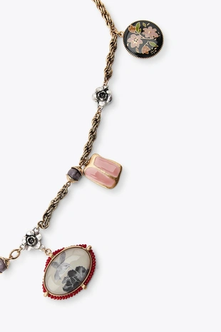 Ремень из звеньев с шармами из смолы- Заказать в России