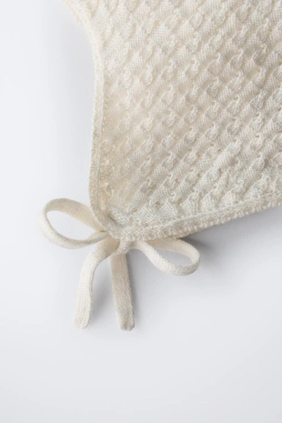 Купить Zara Текстурный трикотажный чепчик