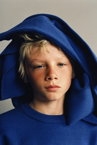 Однотонный свитер- Заказать в России