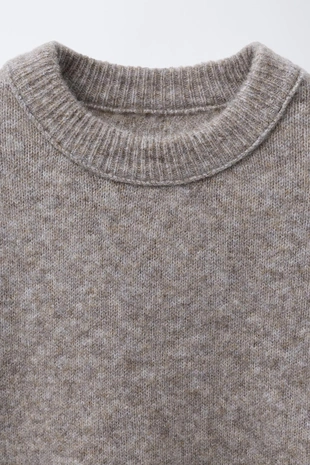 Свитер с кружевными бантами- Заказать в России