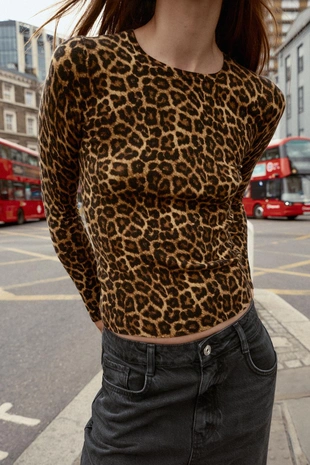 ANIMAL PRINT KNIT SWEATER- Заказать в России