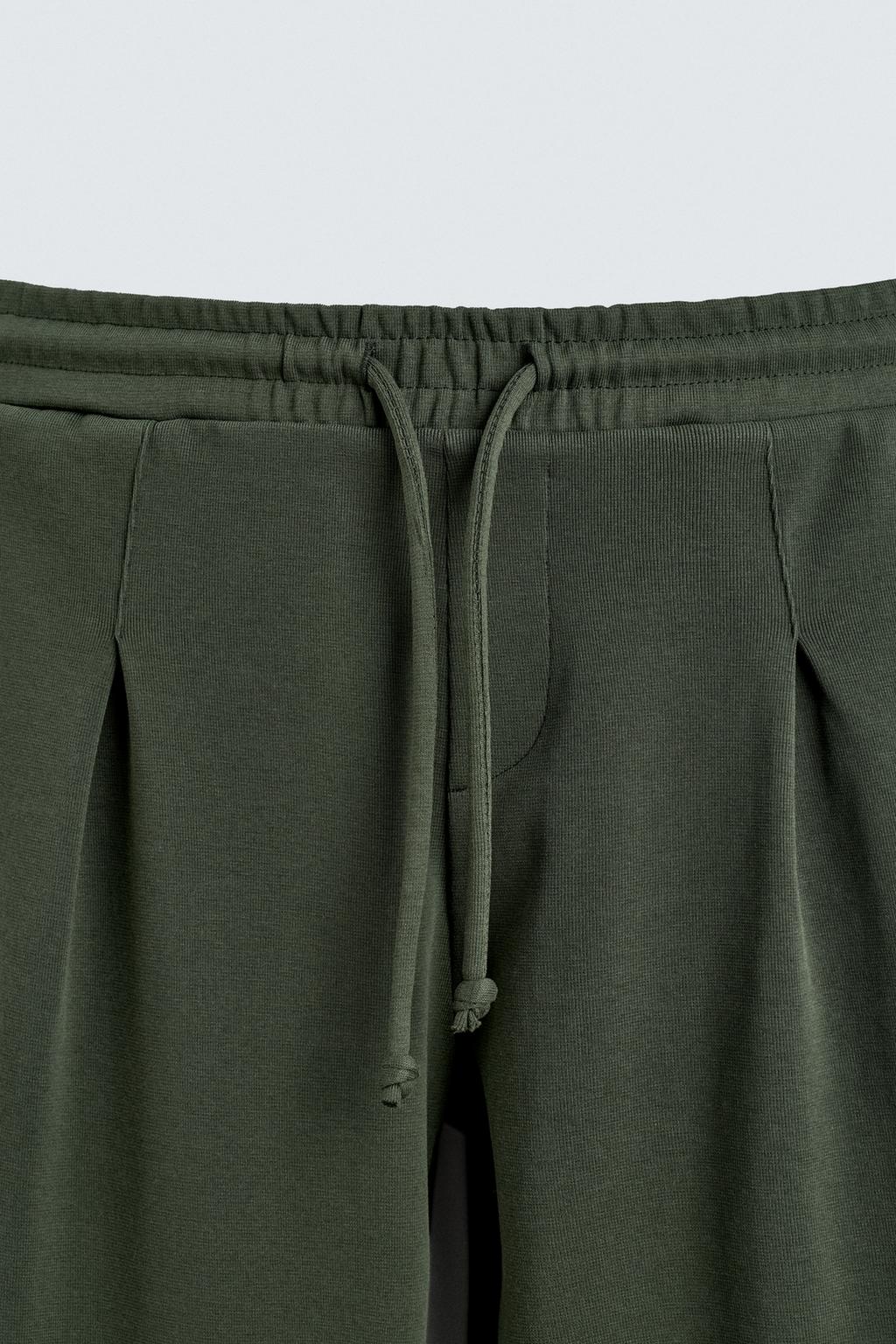 ДЖОГГЕРЫ WIDE FIT СО СКЛАДКАМИ