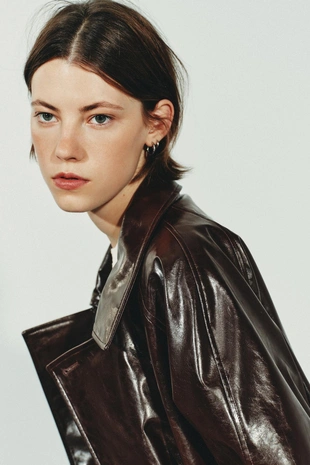 Короткий тренч из искусственной кожи- Заказать в России