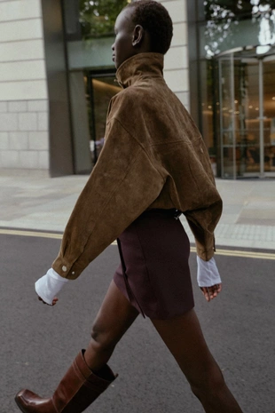 Бермуды со складками и цепочками- Заказать в России