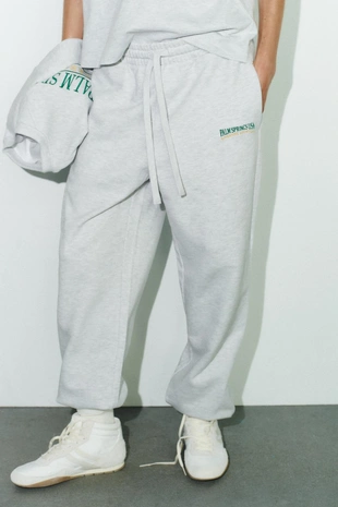 Хлопковые брюки с надписью- Заказать в России