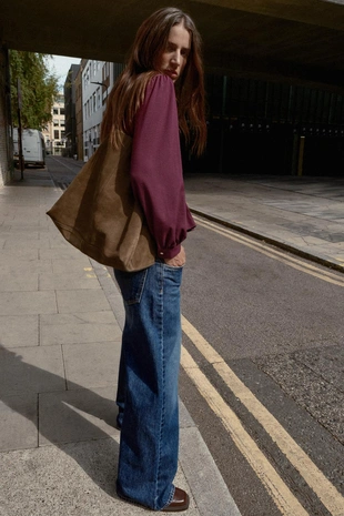 Блуза с кружевом и баской- Заказать в России