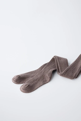 Однотонные колготки в рубчик