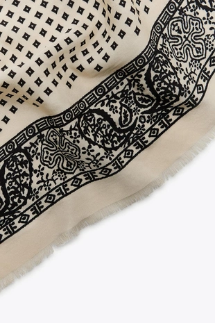 Бандана сатиновая с принтом- Заказать в России