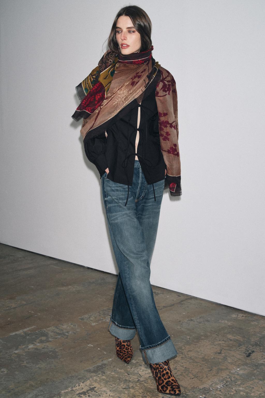 FLORAL PRINT SCARF
