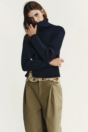 Кардиган в рубчик с застежкой-молнией- Заказать в России