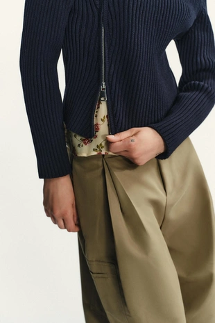 Кардиган в рубчик с застежкой-молнией- Заказать в России