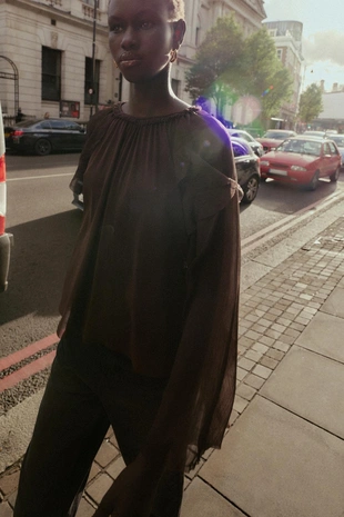 Струящаяся блуза с воланами- Заказать в России