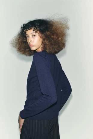 Базовый свитер из 100% кашемира- Заказать в России