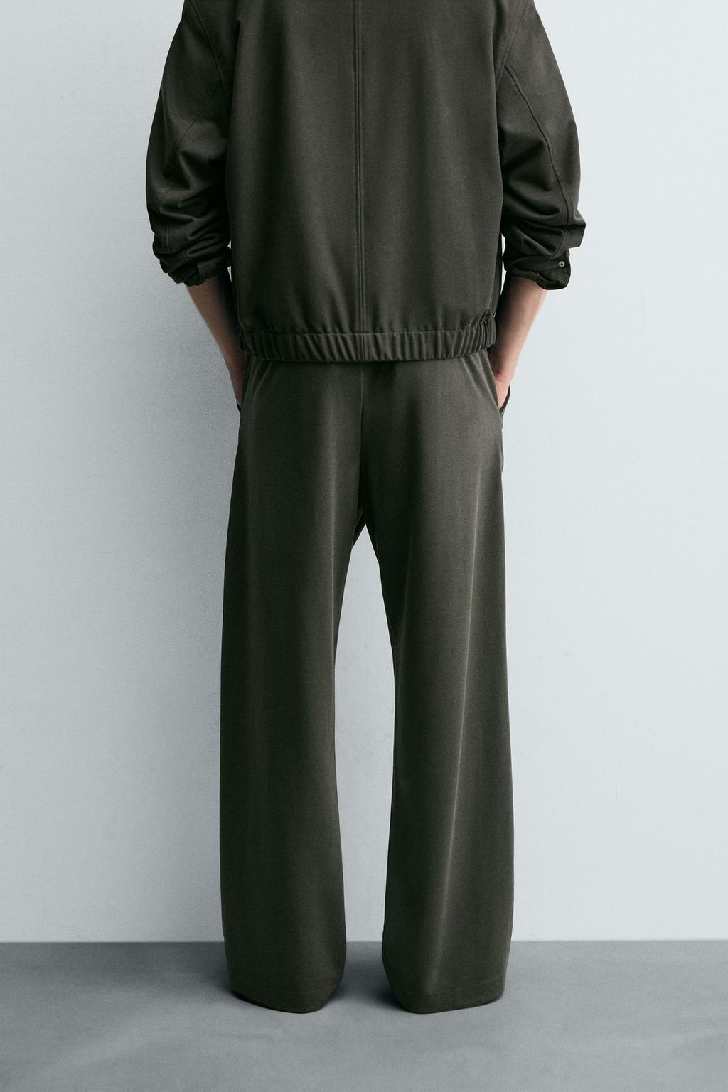 БРЮКИ RELAXED FIT ИЗ СТРУЯЩЕЙСЯ ТКАНИ