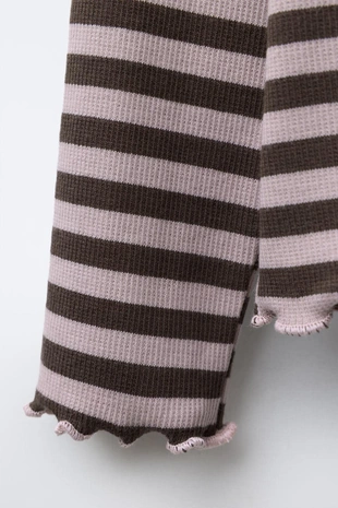 Лонгслив в полоску с блестящим принтом и вышивкой