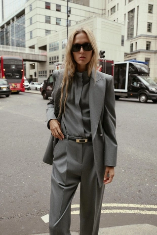 Брюки с ремнем- Заказать в России