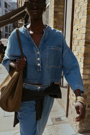 Джинсовая рубашка с воротником мао- Заказать в России