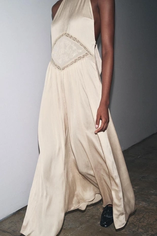 Платье миди с вышивкой- Заказать в России