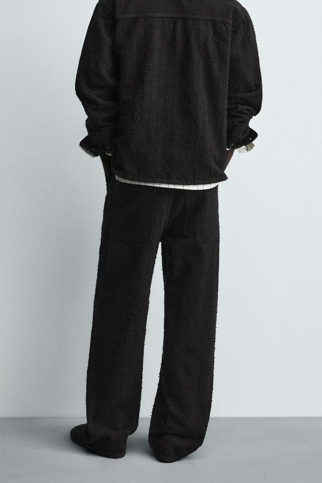 ДЖИНСЫ RELAXED FIT С РЕЛЬЕФНОЙ ТЕКСТУРОЙ