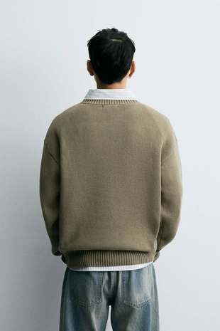 Свитер из хлопка с рельефной тканью