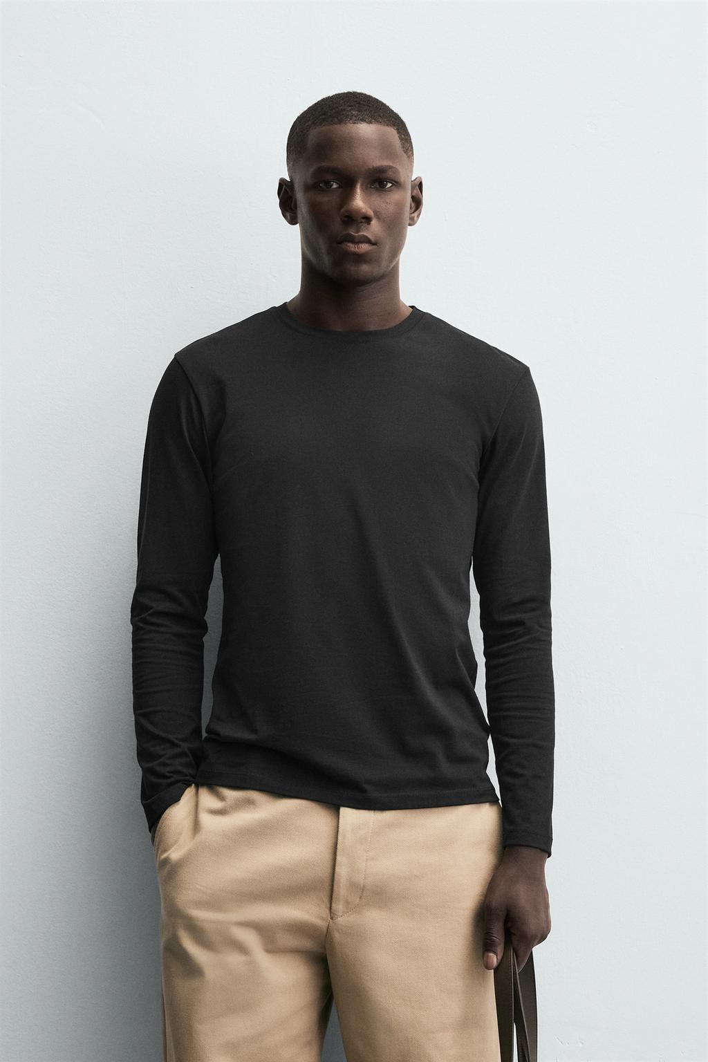 БАЗОВАЯ ФУТБОЛКА SLIM FIT
