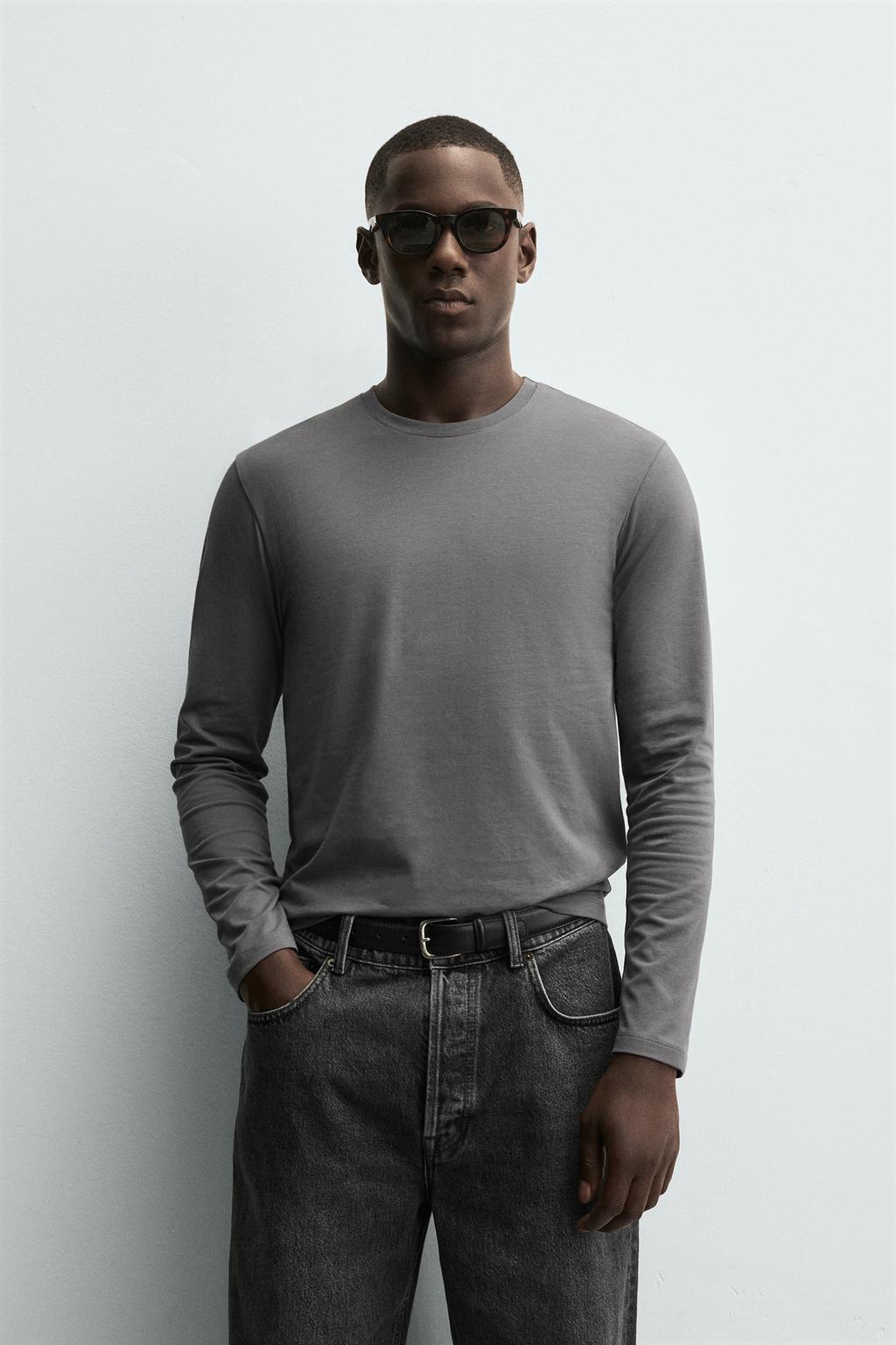 БАЗОВАЯ ФУТБОЛКА SLIM FIT