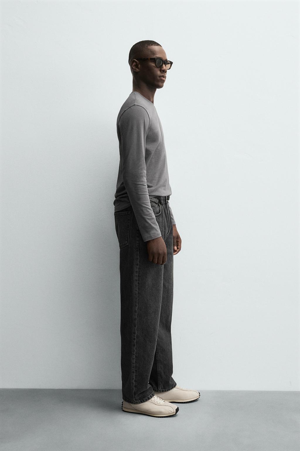 БАЗОВАЯ ФУТБОЛКА SLIM FIT