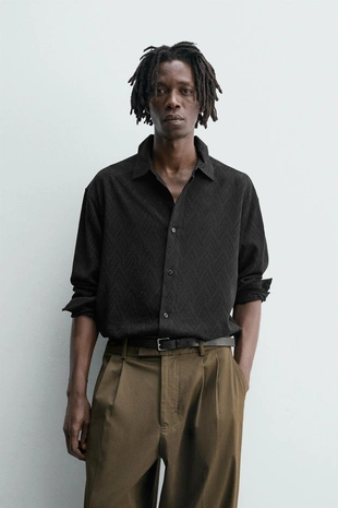 Рубашка JACQUARD с геометрическим узором- Заказать в России