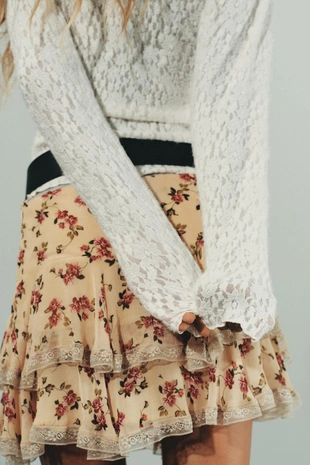 Топ из мягкого кружева со сборками- Заказать в России