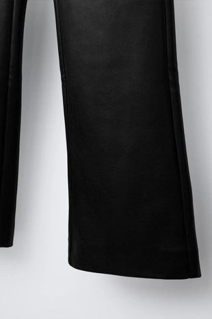 Брюки-клеш с эффектом кожи- Заказать в России