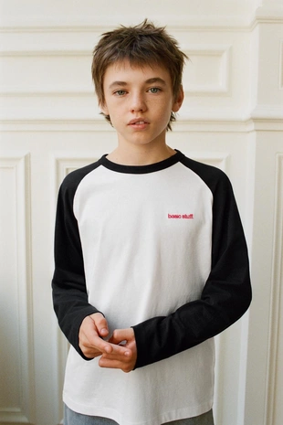 Футболка рукава реглан с вышивкой- Заказать в России