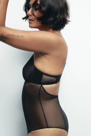 Боди из полупрозрачной ткани с плиссировкой- Заказать в России