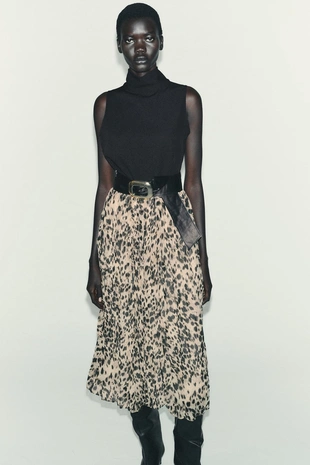 Комбинированное платье миди с анималистическим принтом и ремнем- Заказать в России